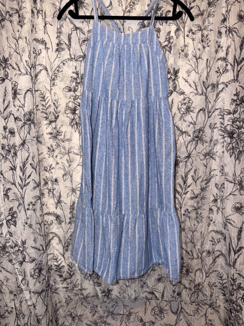 Cat & Jack Tiered Maxi Dress 💙🤍
